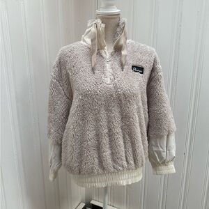 Penfield Women’s Clyde Pullover